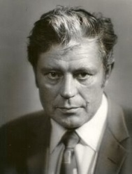 Донатас Банионис